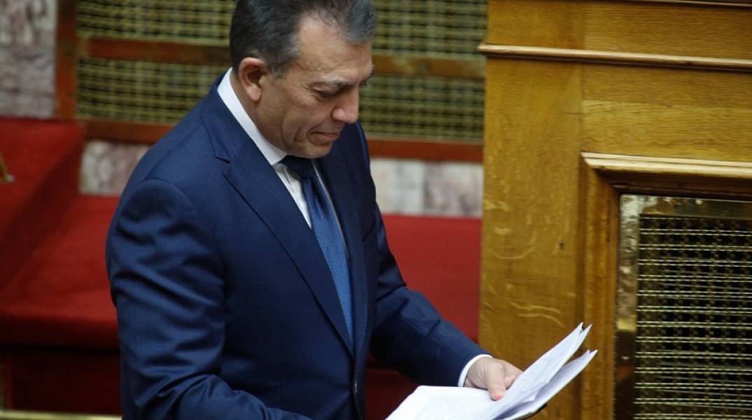 Γιάννης Βρούτσης 