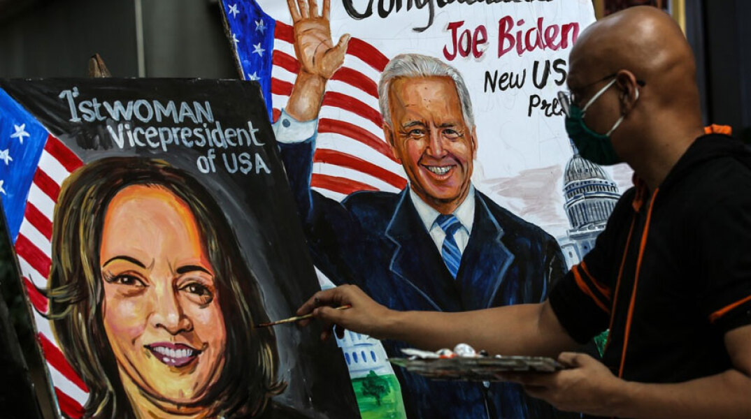 Ζωγραφικός πίνακας με τον Τζο Μπάιντεν, τον νέο Αμερικανό πρόεδρο, και την Καμάλα Χάρις, την πρώτη γυναίκα αντιπρόεδρο των ΗΠΑ