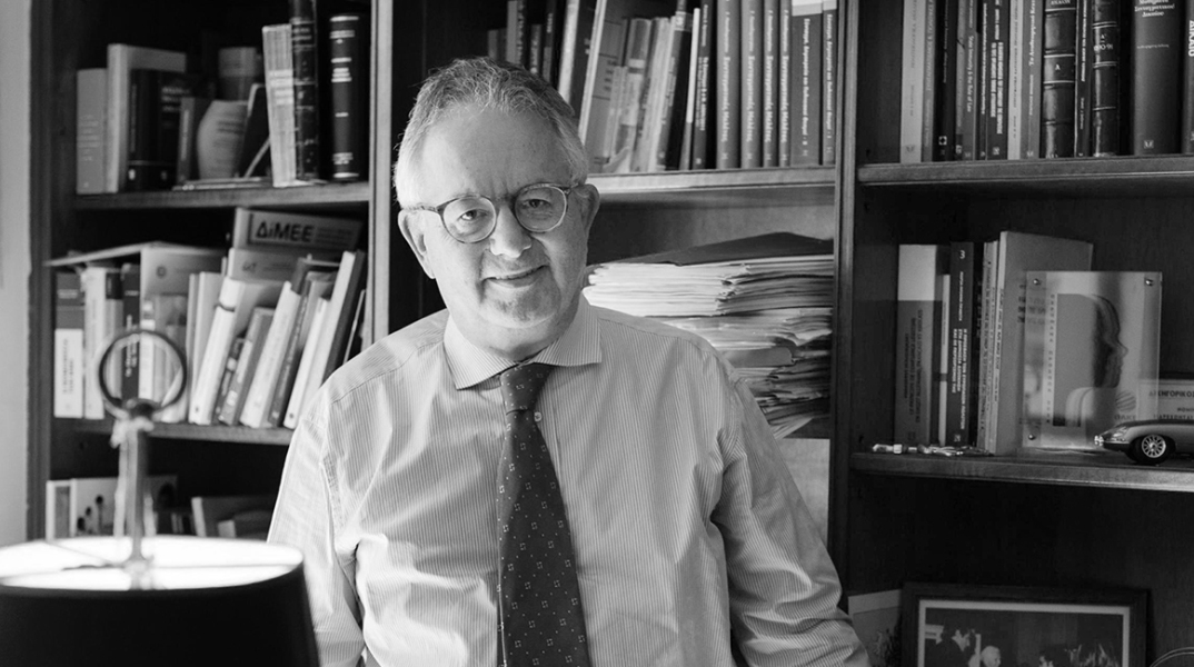 Νίκος Αλιβιζάτος