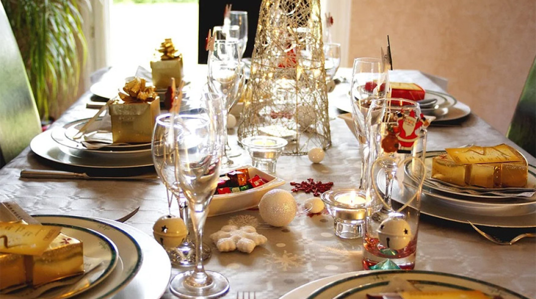 Χριστουγεννιάτικο τραπέζι 