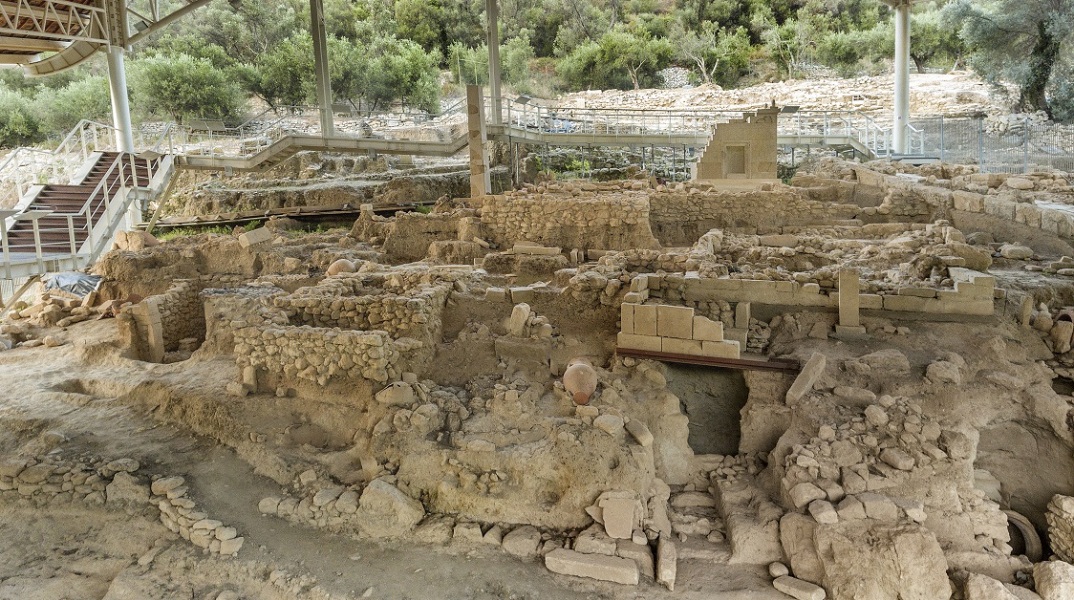 Ελεύθερνα, η νεκρόπολη της Ορθής Πέτρας