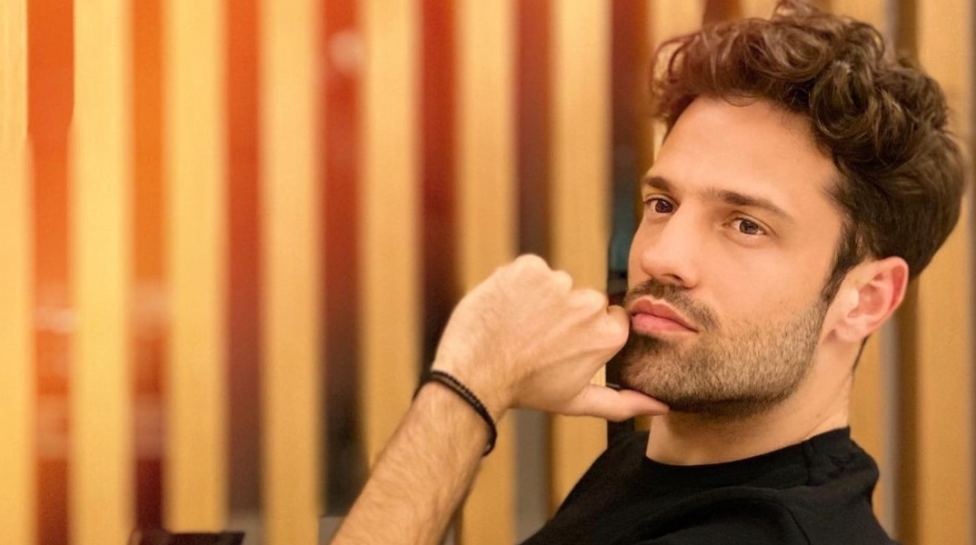 Ο τραγουδιστής, Κωνσταντίνος Αργυρός