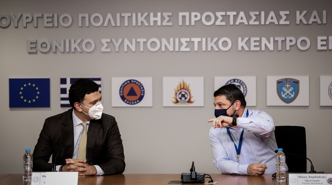 Ο Βασίλης Κικίλιας και ο Νίκος Χαρδαλιάς