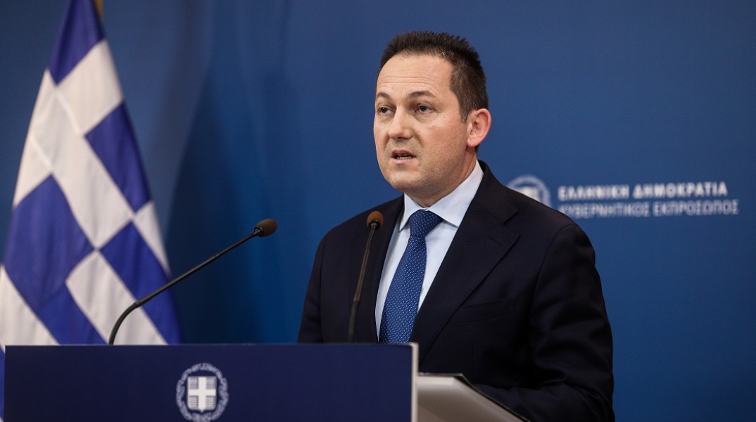 Ο κυβερνητικός εκπρόσωπος, Στέλιος Πέτσας