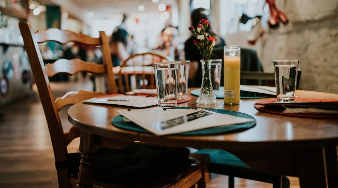 Save one Seat: Μια ελπίδα για τα αγαπημένα μας στέκια