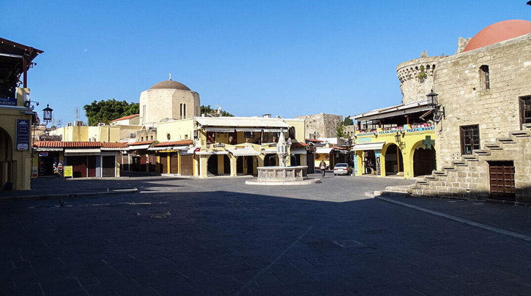 Η πόλη της Ρόδου εν μέσω lockdown για τον κορωνοϊό