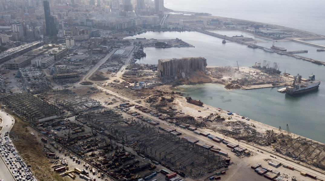 Φωτογραφία μετά τη φονική έκρηξη στο λιμάνι της Βηρυτού