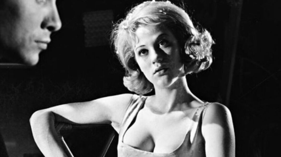 Ζωή Λάσκαρη: Ένα από τα πιο λαμπρά αστέρια της «χρυσής εποχής» του ελληνικού κινηματογράφου γεννήθηκε σαν σήμερα, 12 Δεκεμβρίου το 1942