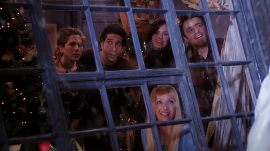 Σκηνή από την ένατη σεζόν της σειράς «Τα Φιλαράκια»