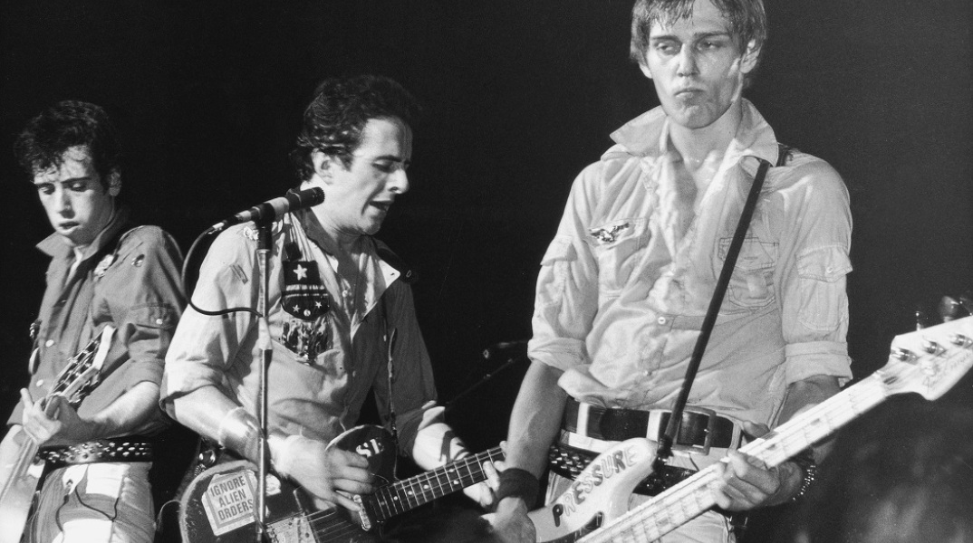 To punk rock συγκρότημα The Clash
