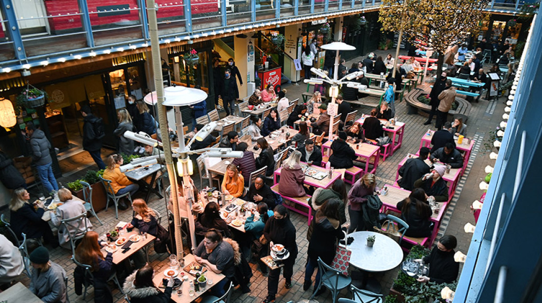 Κορωνοϊός - COVID-19, Βρετανία, Χριστούγεννα