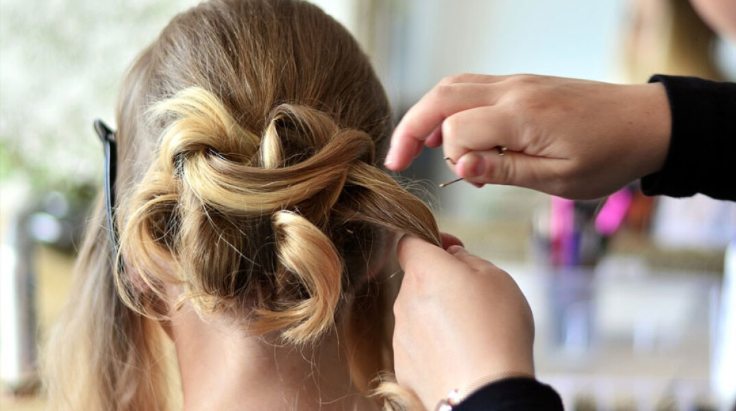 Κλείνουν (ξανά) τα κομμωτήρια σε Ελευσίνα, Μάνδρα και Ασπρόπυργος, καθώς ξεκινά την Παρασκευή 18 Δεκεμβρίου 2020 το αυστηρό τοπικό lockdown