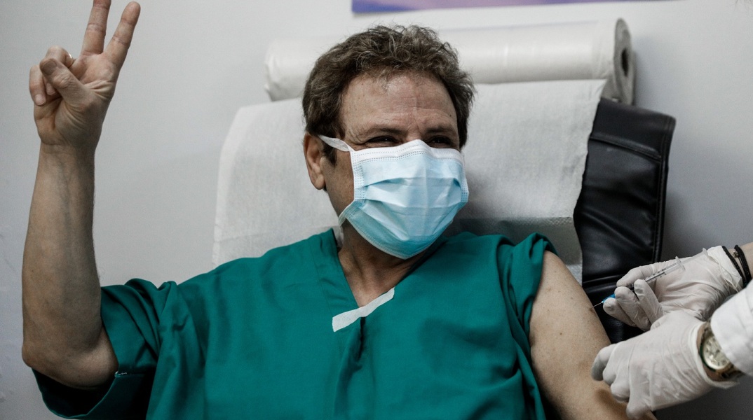 Εμβολιασμός κατά του κορονοϊού στο "Ασκληπιείο"