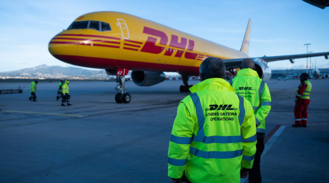 Ξεκίνησε η αερομεταφορά εμβολίων στην Ελλάδα από την DHL Express