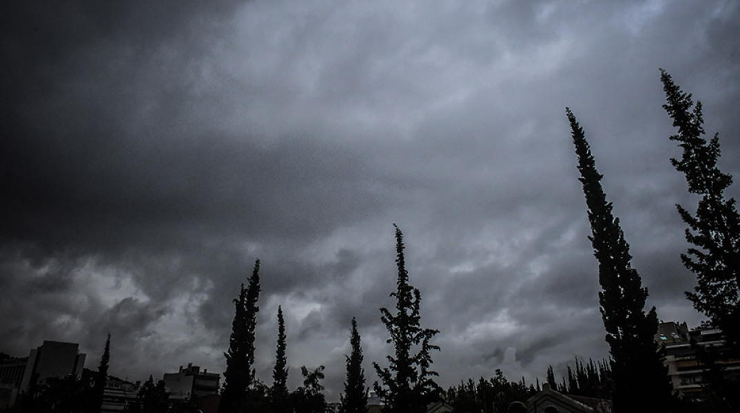 ΑΘΗΝΑ - ΒΡΟΧΗ