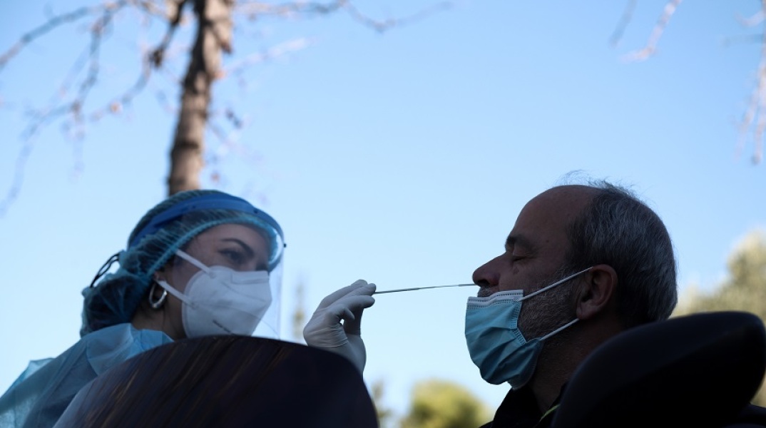 Κλιμάκια του ΕΟΔΥ πραγματοποιούν rapid test