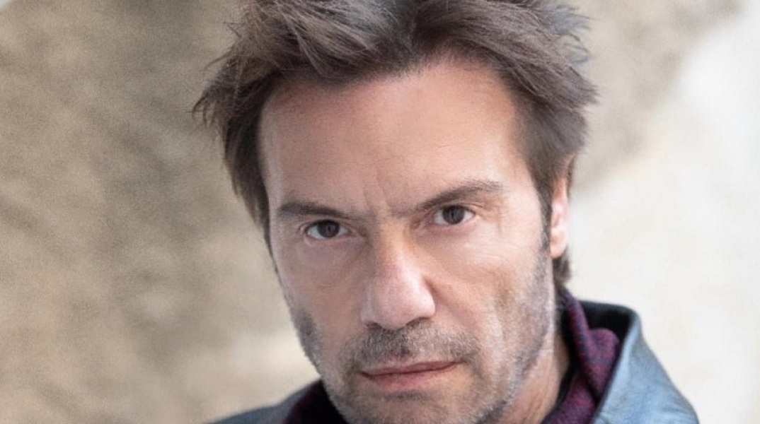 Ο ηθοποιός, Στράτος Τζώρτζογλου