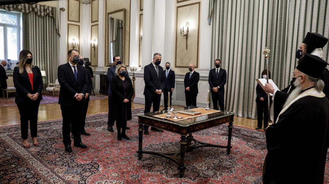 Η Ορκομωσία των νέων υπουργών μετά τον ανασχηματισμό του Κυριάκου Μητσοτάκη