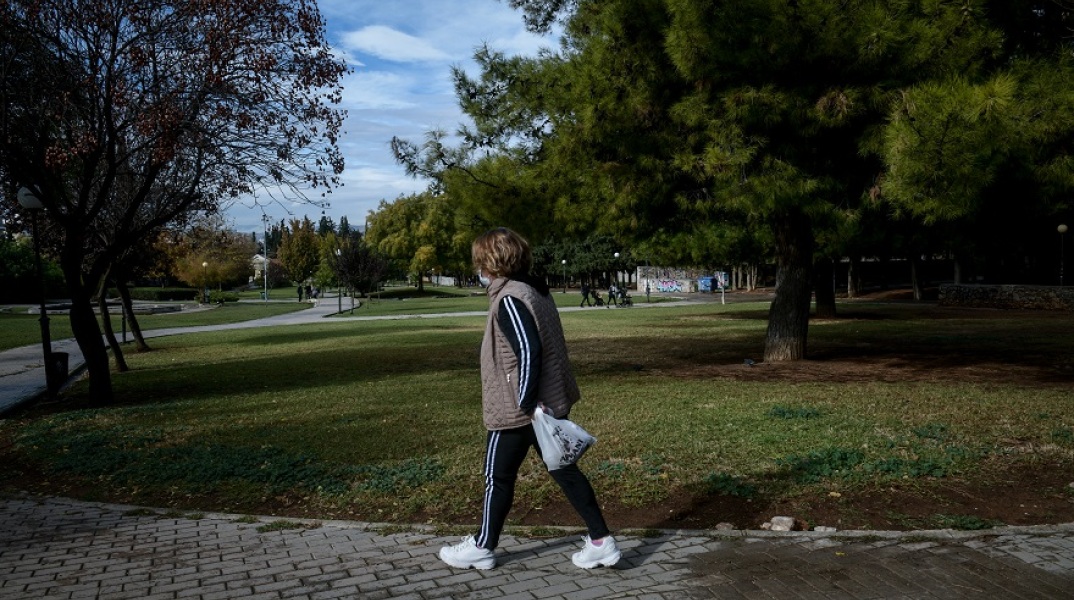 Στιγμιότυπο από το lockdown στην Αθήνα 