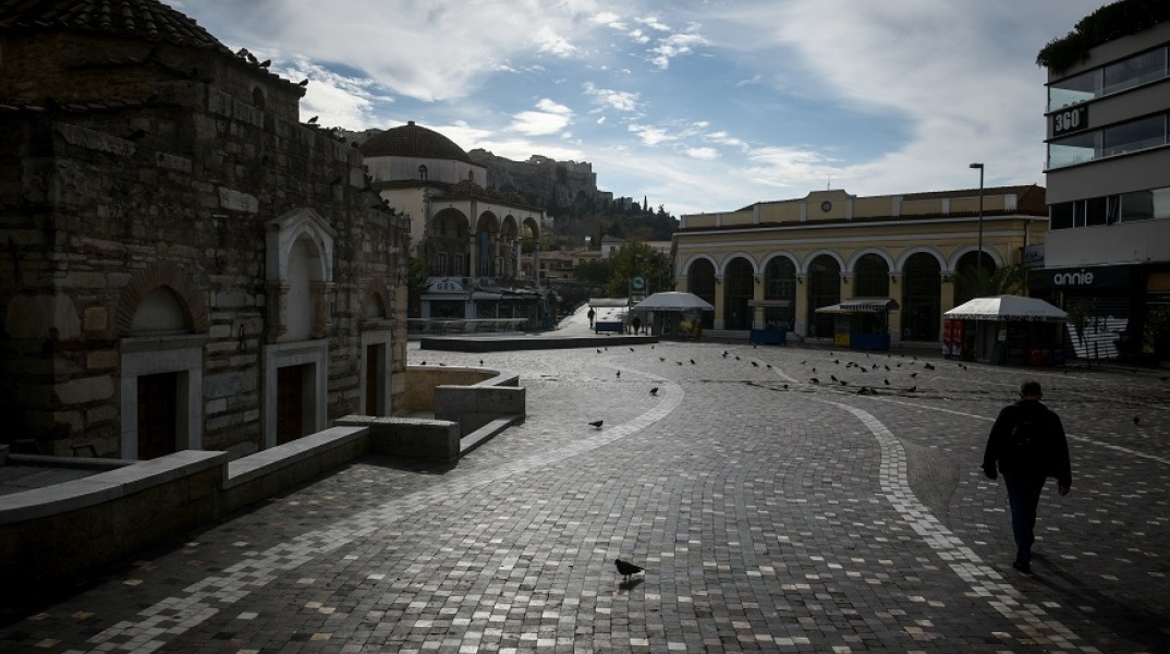 Στιγμιότυπο από το lockdown στην Αθήνα 