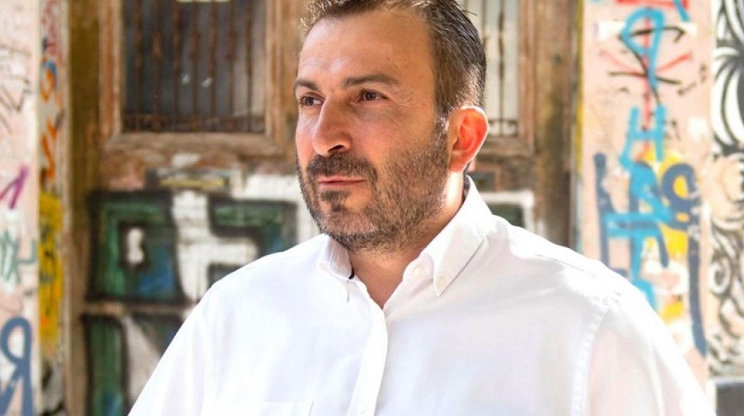 Στέφανος Παραστατίδης 