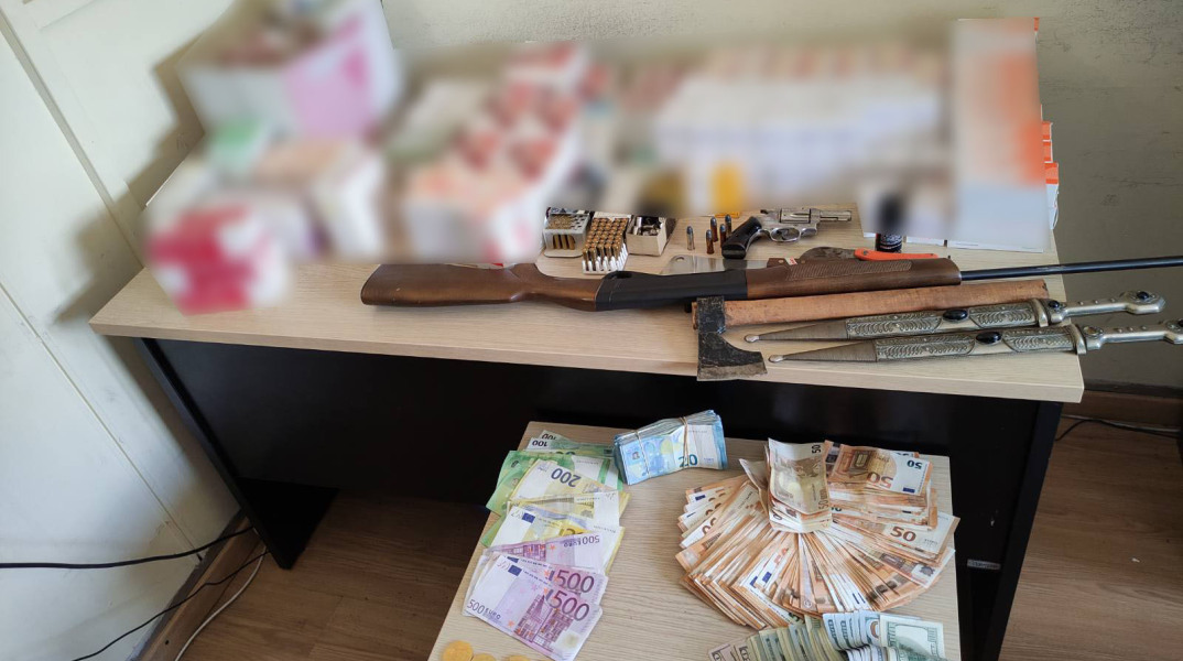 Ευρήματα από τις έρευνες της ΕΛ.ΑΣ.