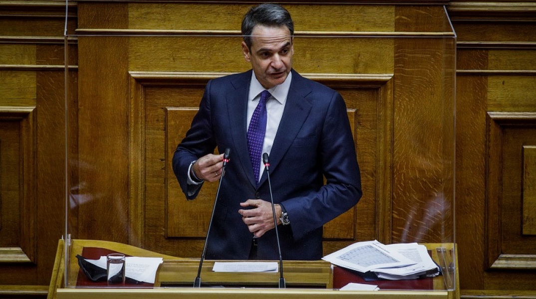 Ο πρωθυπουργός Κυριάκος Μητσοτάκης από το βήμα της Βουλής