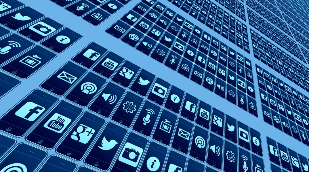 Εικονογράφηση με τα λογότυπα μεγάλων εταιριών social media