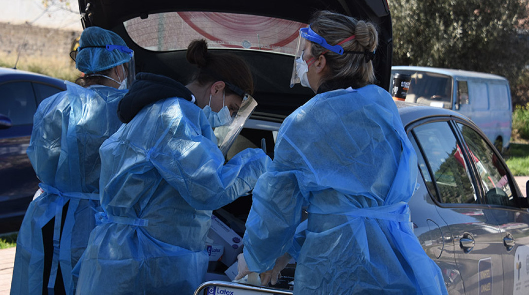 ΑΡΓΟΛΙΔΑ - LOCKDOWN -Διενέργεια drive through rapid tests στο Άργος 