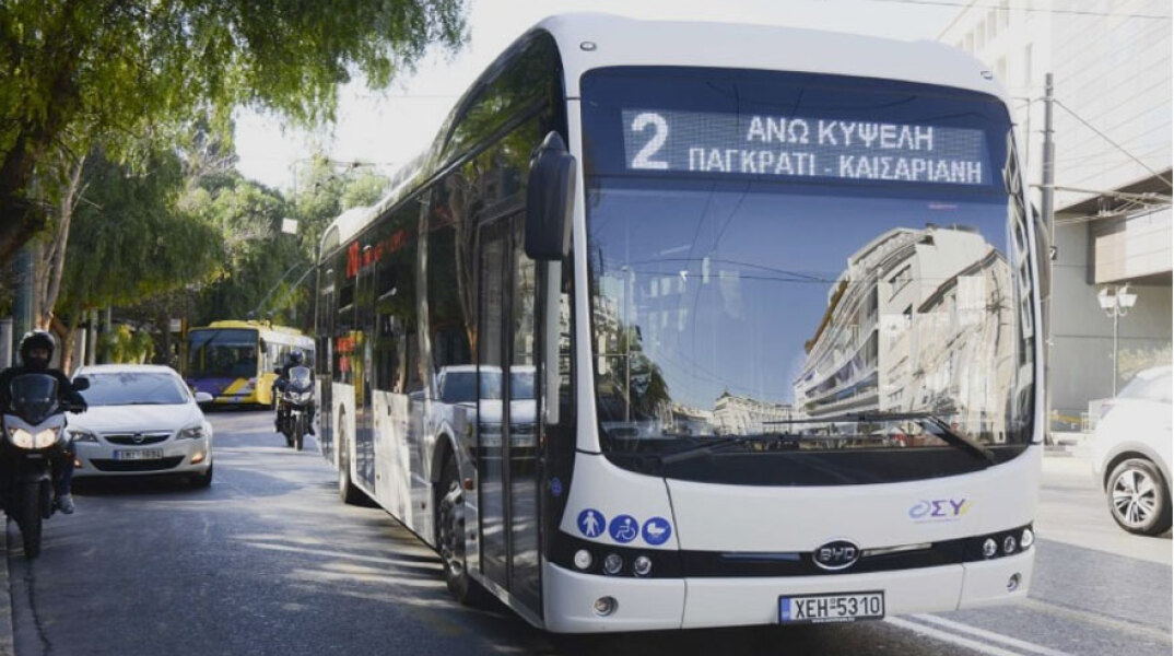 Ηλεκτροκίνητο λεωφορείο στο κέντρο της Αθήνας - Συνεχίζονται τα δοκιμαστικά δρομολόγια