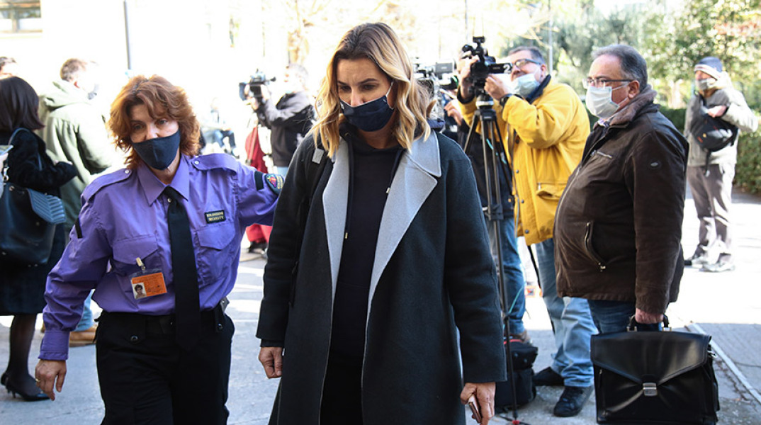 ΚΑΤΑΘΕΣΗ ΤΗΣ ΟΛΥΜΠΙΟΝΙΚΗ ΣΟΦΙΑΣ ΜΠΕΚΑΤΩΡΟΥ ΣΤΟΝ ΕΙΣΑΓΓΕΛΕΑ 