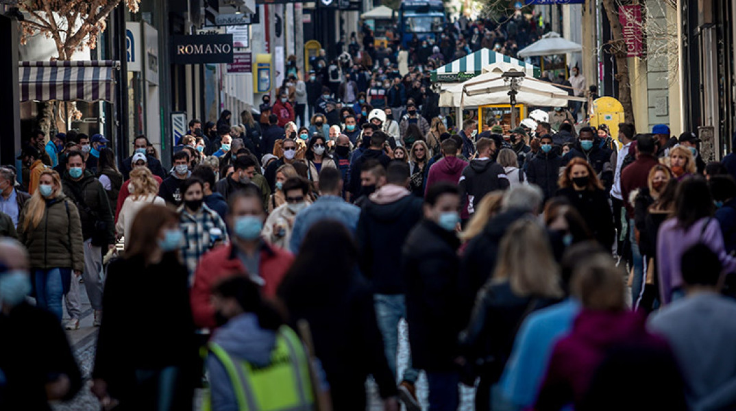 ΑΝΟΙΧΤΑ ΣΗΜΕΡΑ ΤΑ ΚΑΤΑΣΤΗΜΑΤΑ -ΣΤΙΓΜΙΟΤΥΠΑ ΑΠΟ ΤΗΝ ΑΓΟΡΑΣΤΙΚΗ ΚΙΝΗΣΗ ΣΤΗΝ ΟΔΟ ΕΡΜΟΥ 
