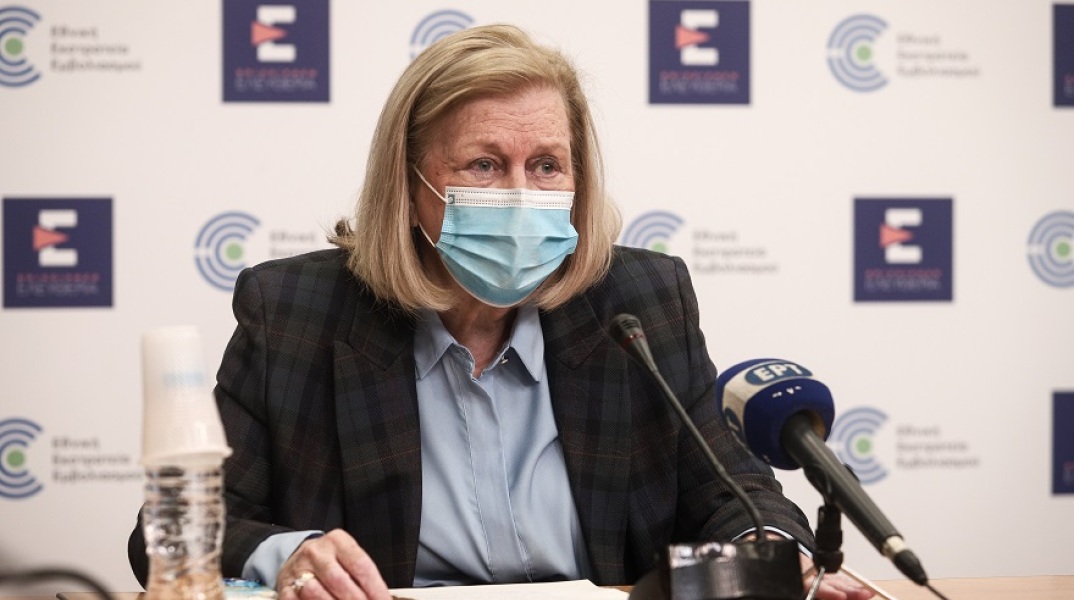 Η πρόεδρος της Εθνικής Επιτροπής Εμβολιασμών, Μαρία Θεοδωρίδου