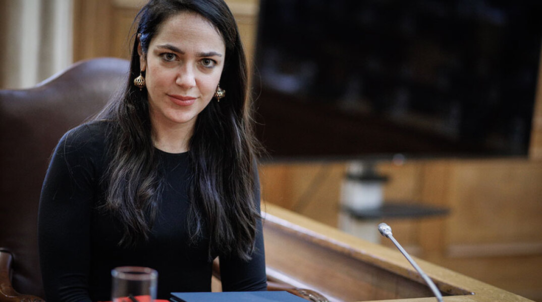 Δόμνα Μιχαηλίδου, υφυπουργός Εργασίας και Κοινωνικών Υποθέσεων αρμόδια για θέματα Πρόνοιας και Κοινωνικής Αλληλεγγύης στην κυβέρνηση Μητσοτάκη