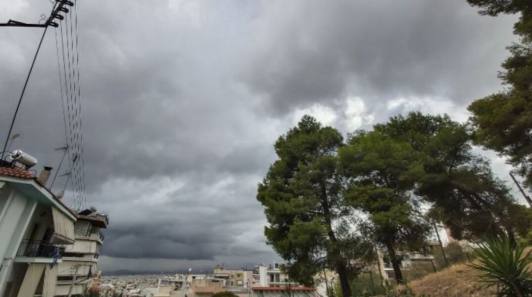Σύννεφα στην Αττική