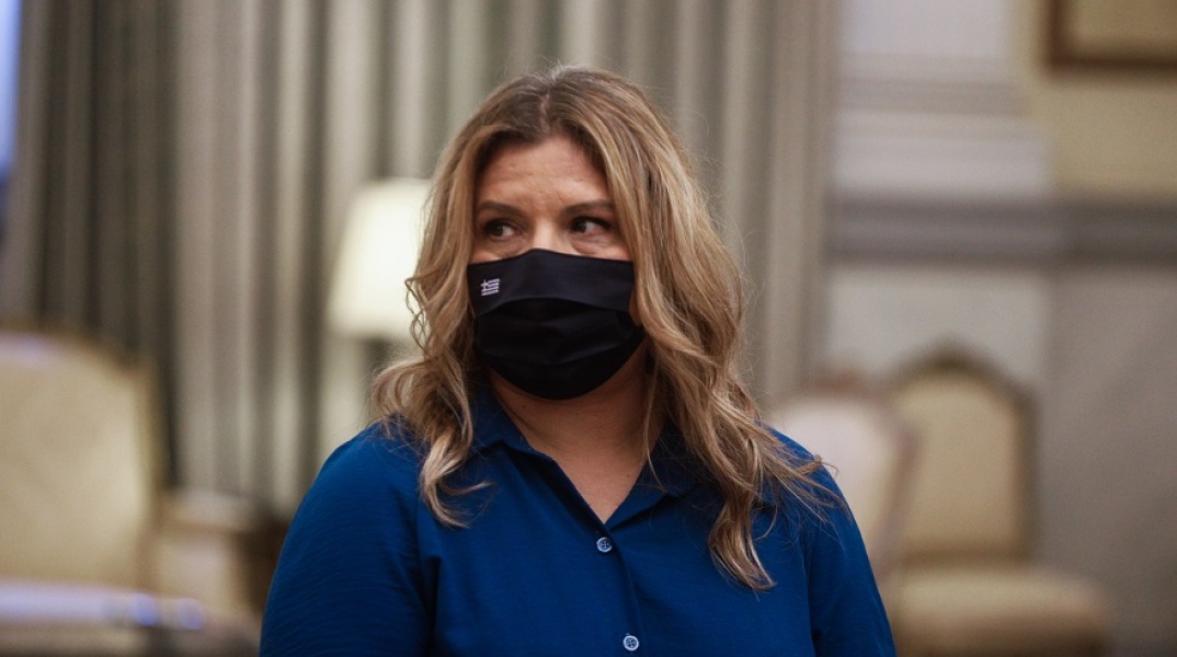 Η υφυπουργός Εργασίας και Κοινωνικών Υποθέσεων, Μαρία Συρεγγέλα