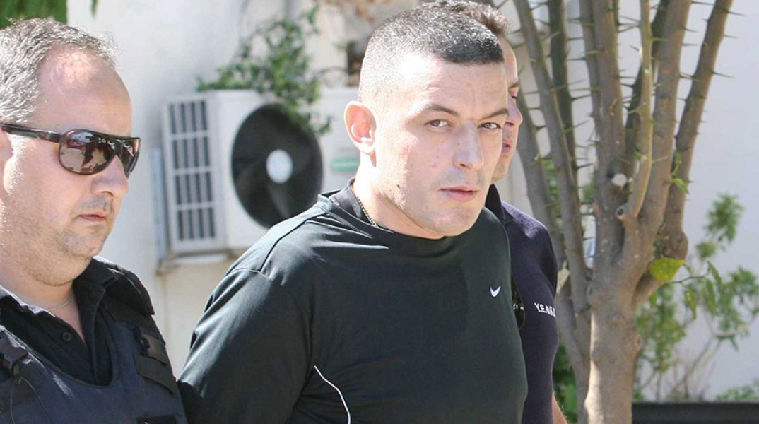 Εικόνα του Αλκέτ Ριζάι από τη δίκη του το 2013 