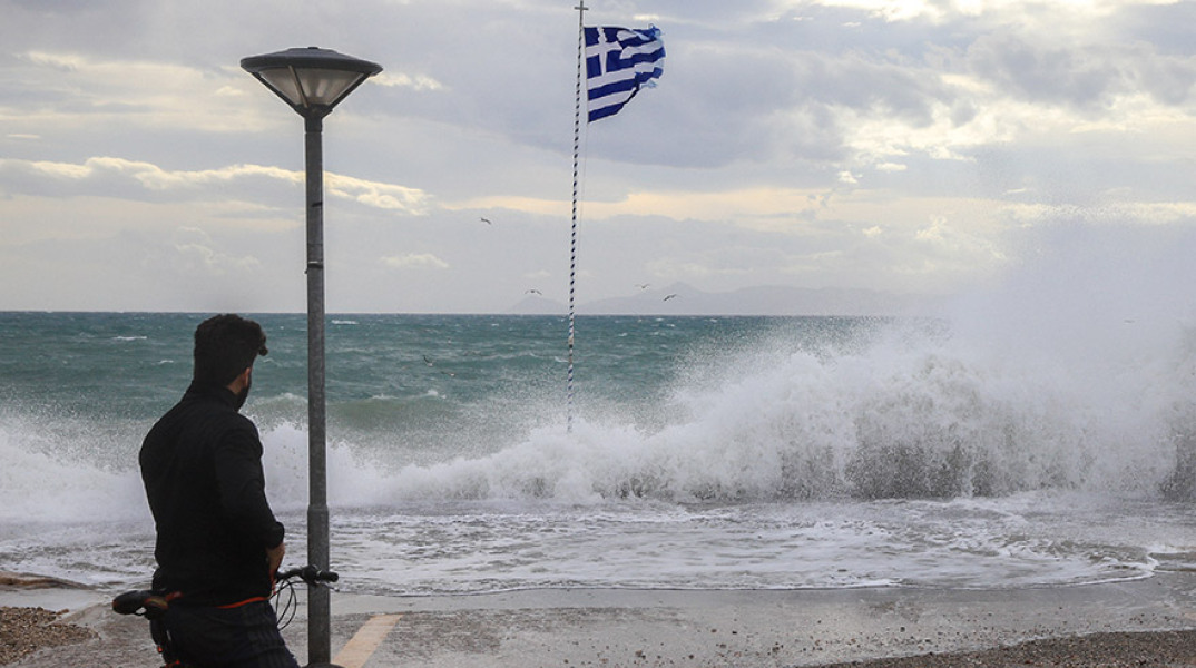 ΙΣΧΥΡΟΙ ΑΝΕΜΟΙ ΚΑΙ ΚΥΜΑΤΑ 