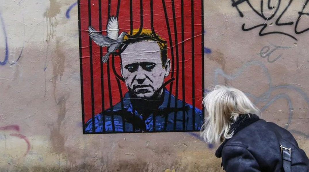 Γκράφιτι στη Ρώμη για τον Αλεξέι Ναβάλνι που παραμένει φυλακισμένος στη Ρωσία