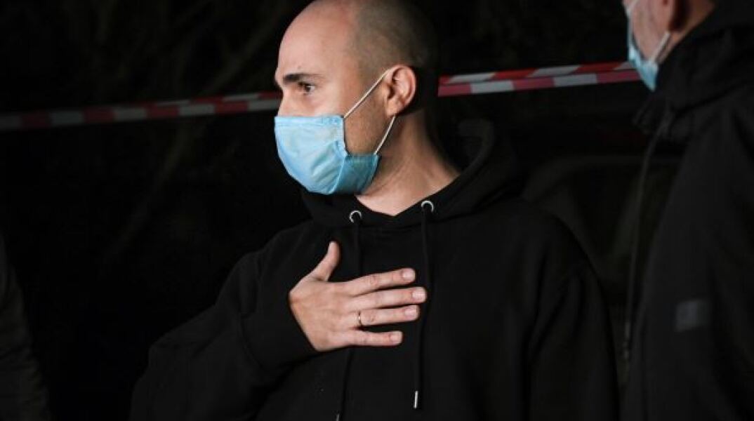 Ο Κωνσταντίνος Μπογδάνος μετά την επίθεση στο σπίτι του