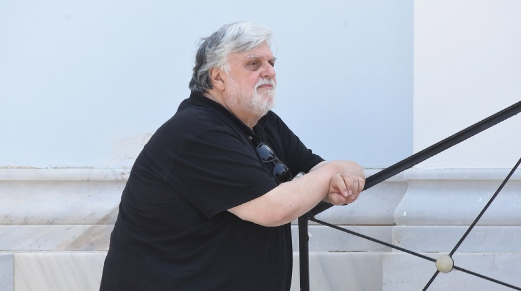 Ο σκηνοθέτης Βασίλης Νικολαΐδης 