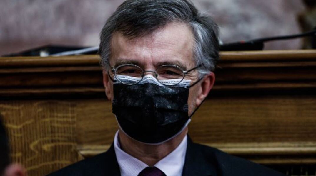  O Σωτήρης Τσιόδρας στη Βουλή