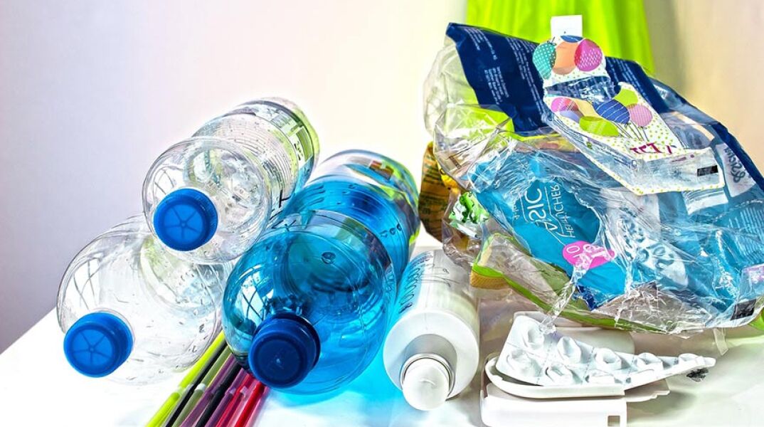 Πλαστικά απορρίμματα