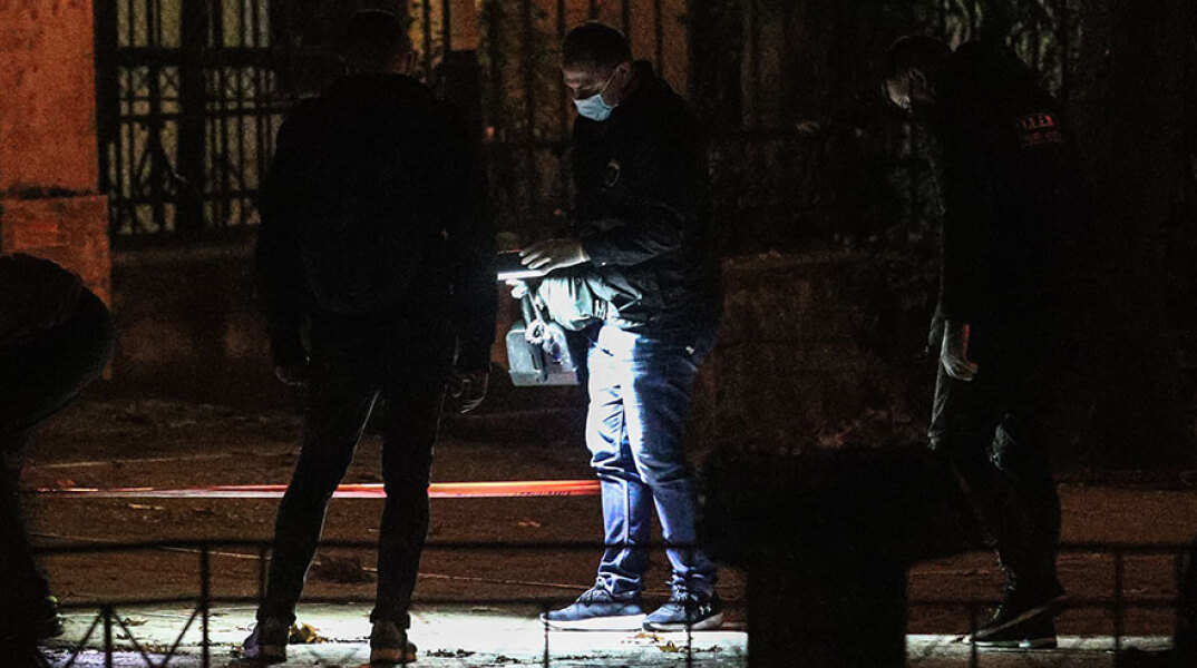 Έκρηξη στα Δικαστήρια της οδού Ευελπίδων