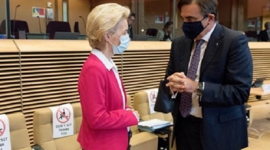 Φον ντερ Λάιεν - Σχοινάς