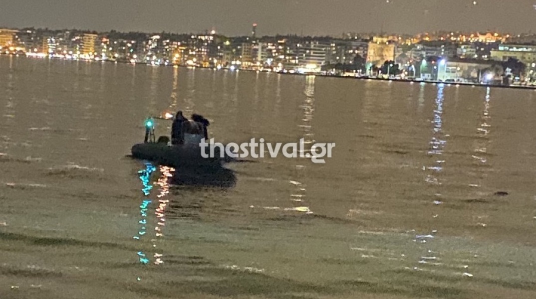 Στιγμιότυπο από τον εντοπισμό της σορού στη Θεσσαλονίκη