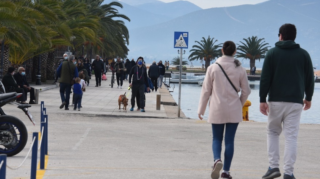 Στιγμιότυπο από το lockdown στην πόλη του Ναυπλίου 