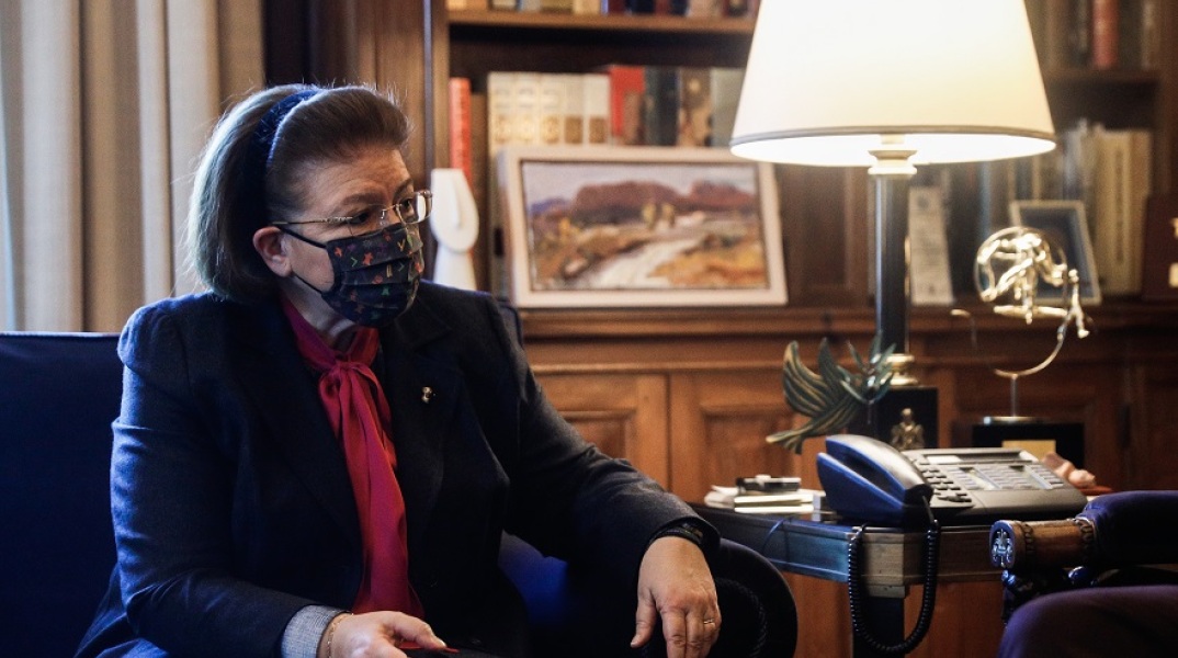 Η υπουργός Πολιτισμού, Λίνα Μενδώνη