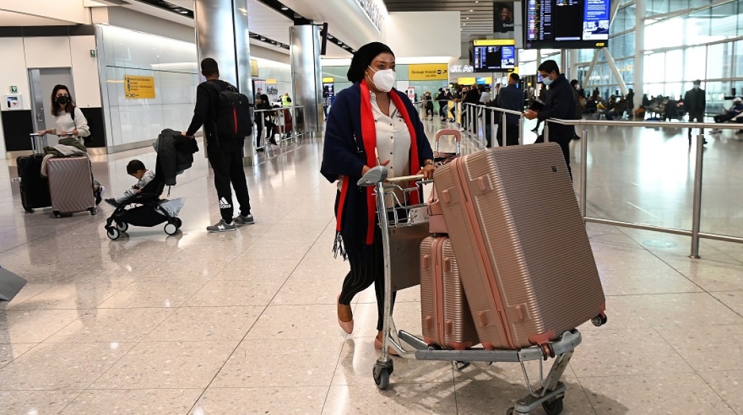 Αφίξεις σε αεροδρόμιο της Βρετανίας