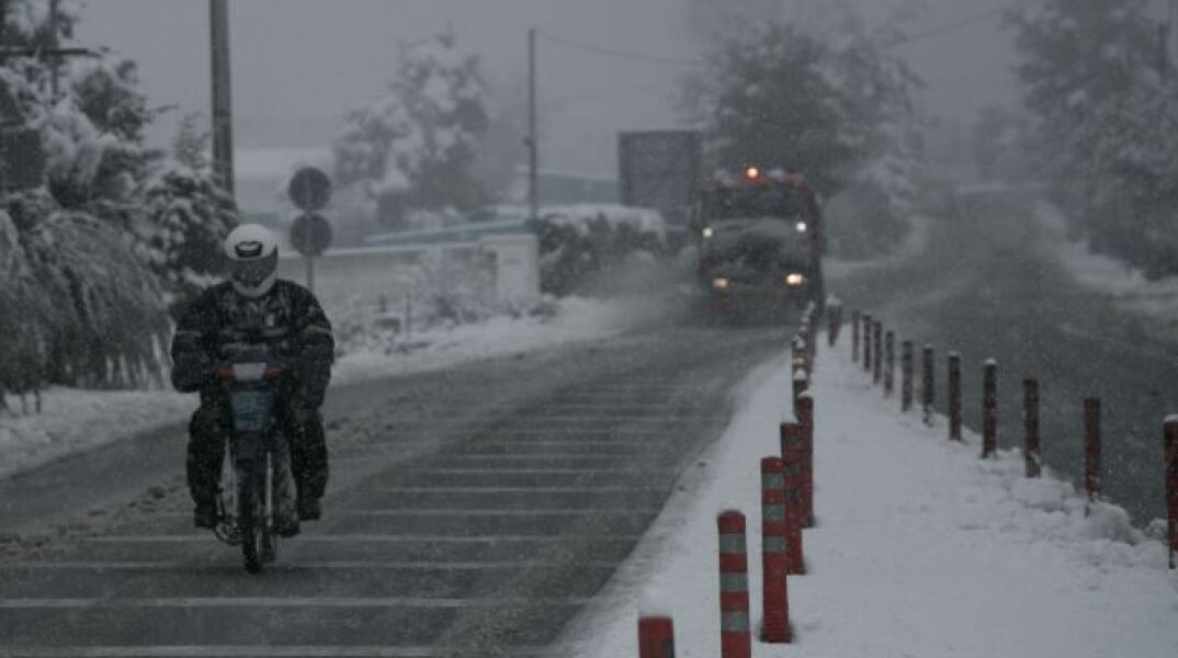  Χιονόπτωση 